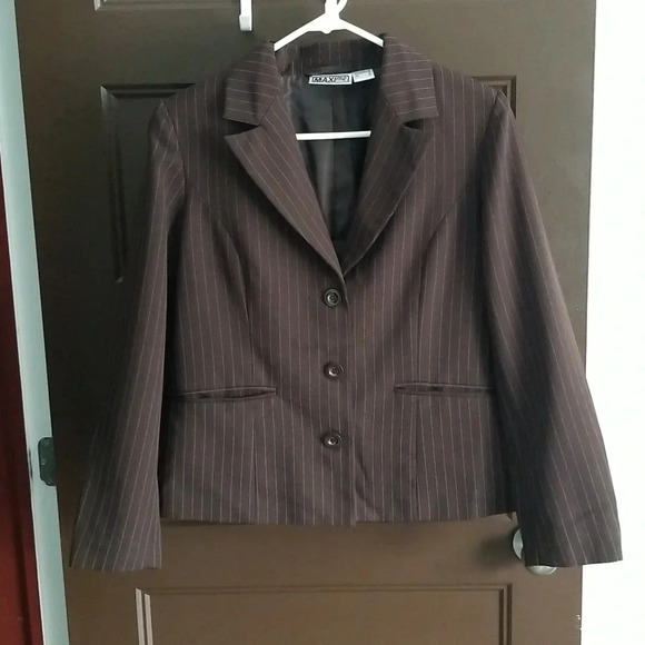 Pinstripe chocolate blazer - Picture 1 of 4